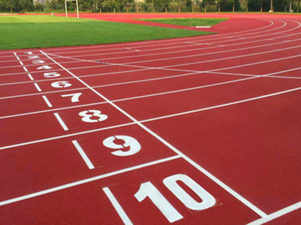透气型跑道5